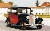 02 - 303 Limousine (1933)