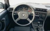 02 - 325i E30 3P (1987)
