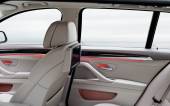 17 - 520d F11 Touring (2010)