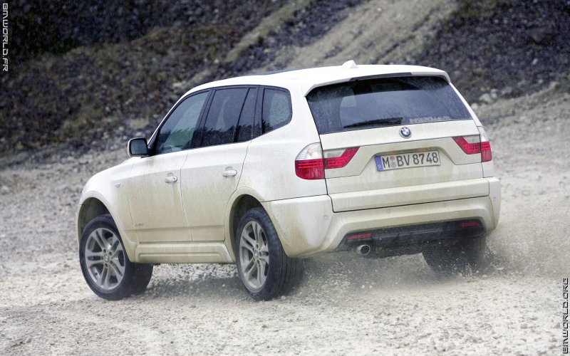 http://www.bmworld.fr/photos/voiture-de-serie/x3-e83-18d-(2009)/800x500/37-x3-e83-18d-(2009).jpg